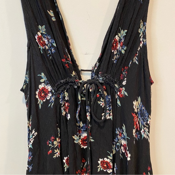 American Threads Low Cut Flowy Floral Dress - Size Small - Picture 7 of 16